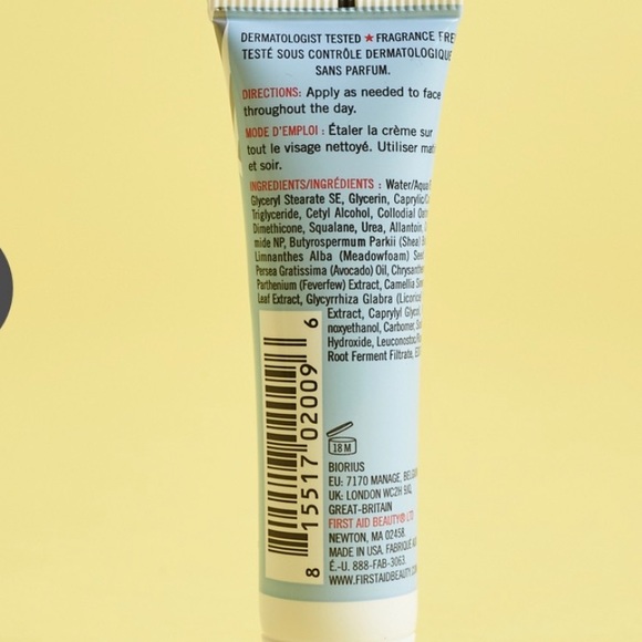 FIRST AID BEAUTY Ultra Repair Face Moisturizer - Picture 5 of 5
